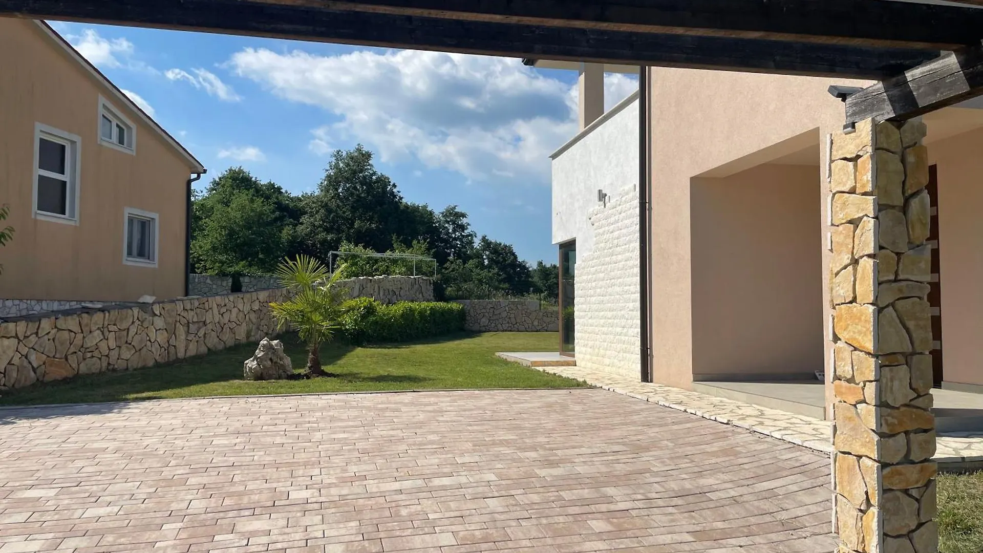 Villa Fluggi Near Labin Santalezi
